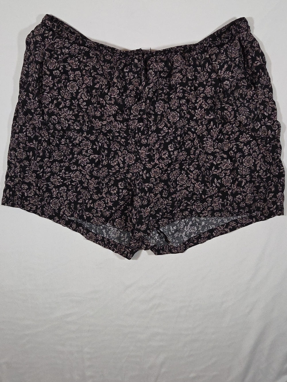 Torrid Womens Floral Print Shorts Pull On Drawstring Size 3
